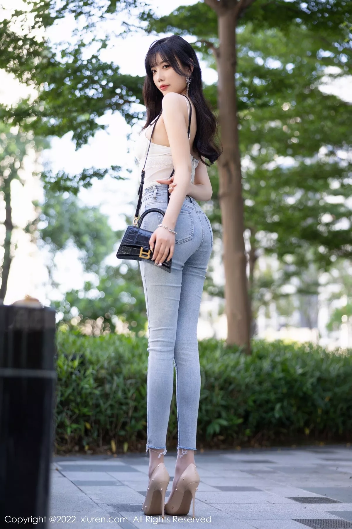 [XiuRen秀人网]第5614期杨晨晨写真-秀人资源网